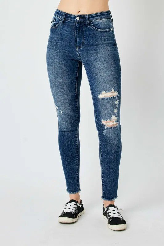 Distressed skinny